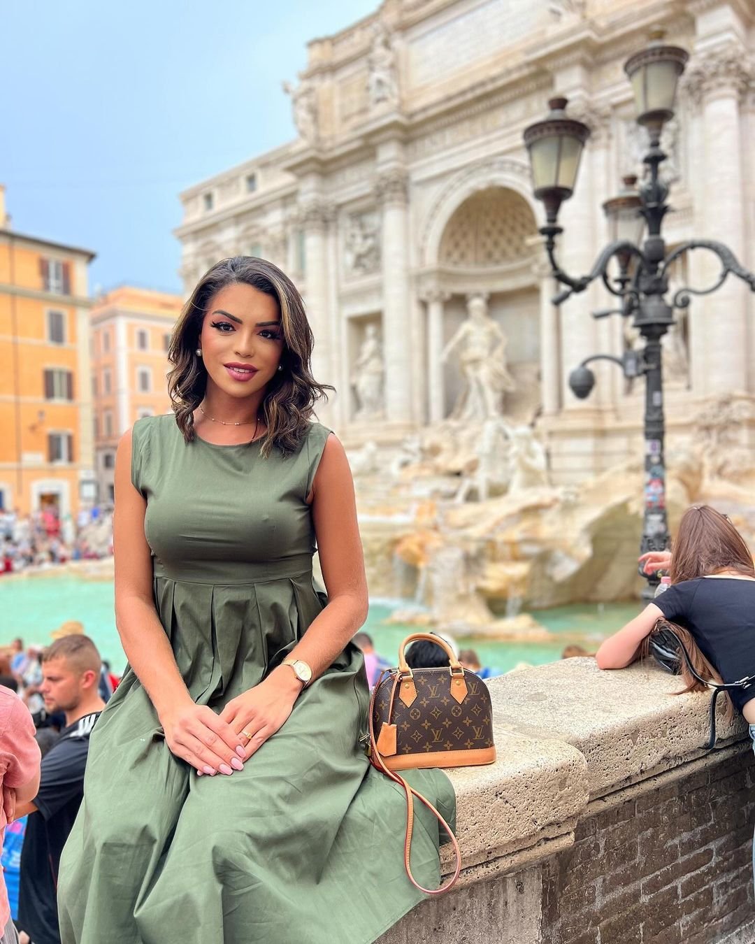 Shemale 452: poderosa com pau grande; #Z2CPb3Ar