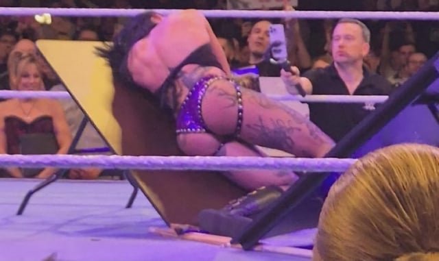 Rhea Ripley's ass #SXtrFR4q